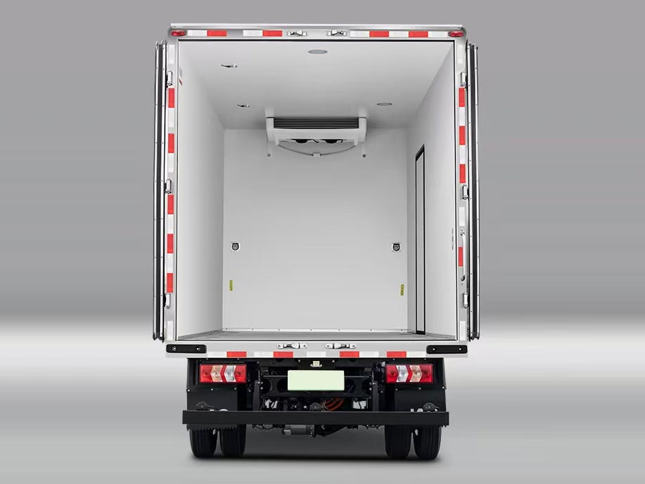 What is the best material for the refrigerated compartment body?