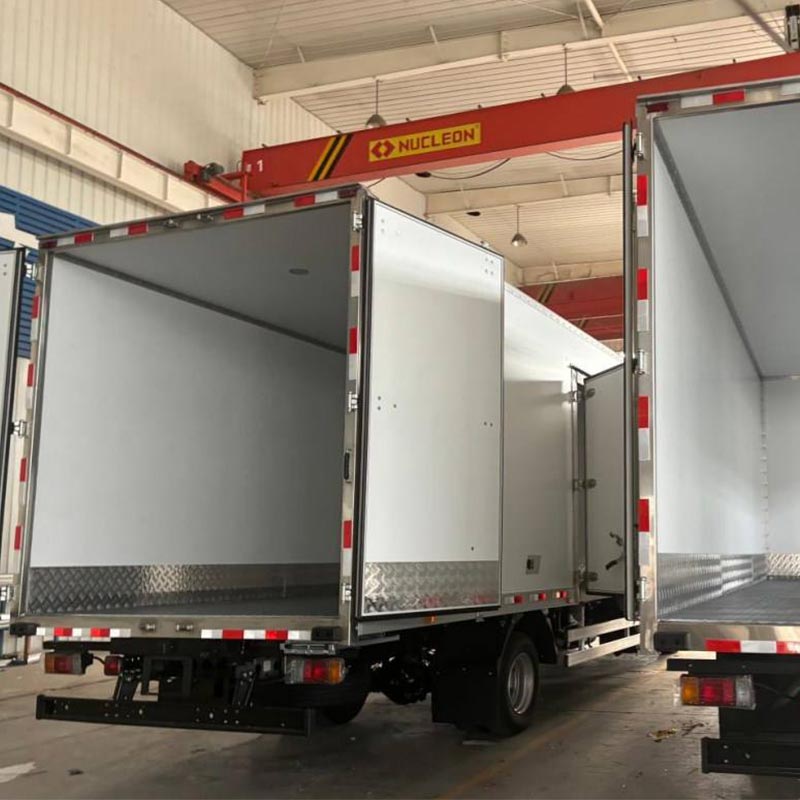 How PU Core Dry Truck Body Enhances Modern Transportation Efficiency?