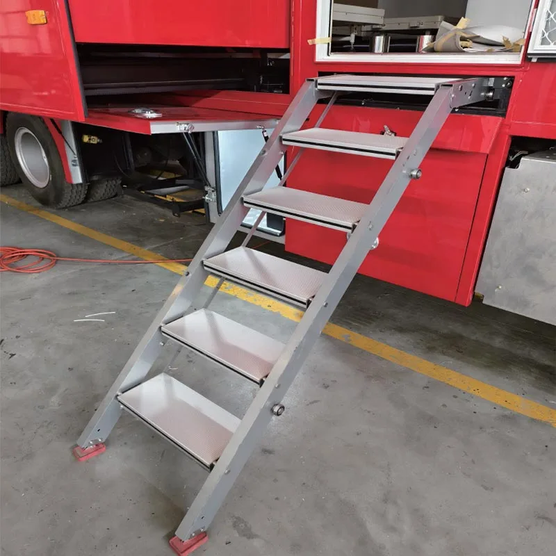 Pull-out Truck Access Ladder